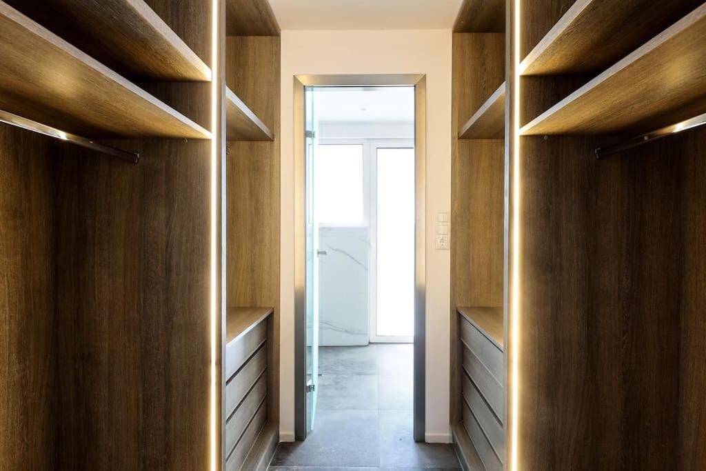 Blue Delta Apartment Palaio Faliro Athènes Extérieur photo