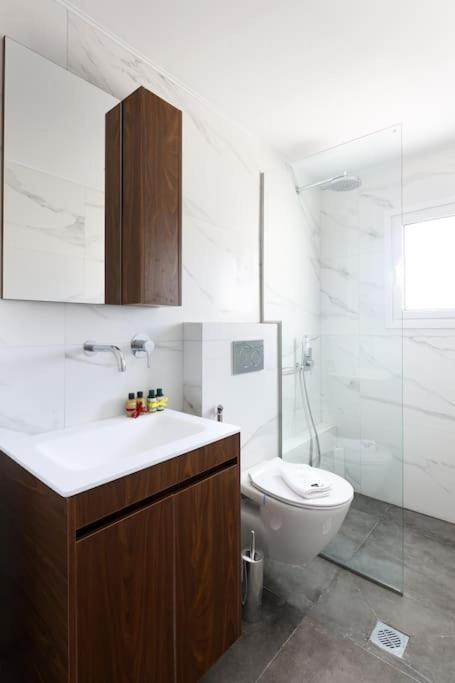 Blue Delta Apartment Palaio Faliro Athènes Extérieur photo